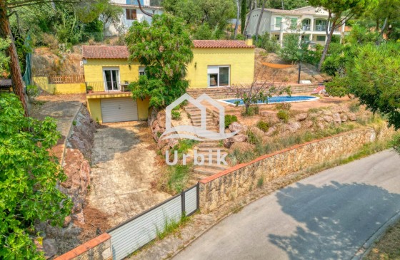 Revenda - Casa - Sant Feliu De Guixols - CASA NOVA