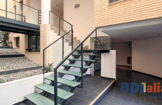 Resale - Apartment - Palamos - Center