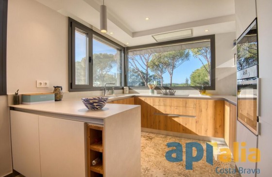 Resale - House - Santa Cristina d'Aro - Urb. Bell-lloc