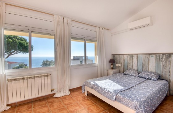 Revenda - Casa adosada - Sant Feliu De Guixols - Les Penyes