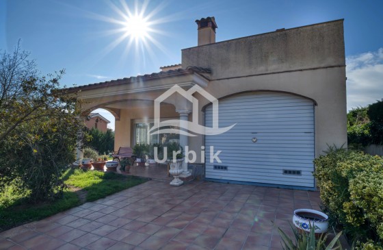 Revenda - Casa - Santa Cristina d'Aro - URB LES TEULES