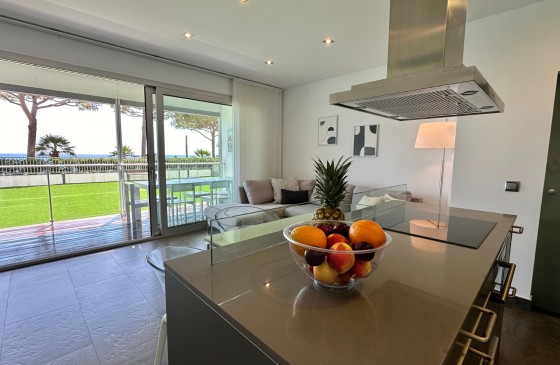 Revenda - Apartament - Platja d'Aro - Primera línea de mar