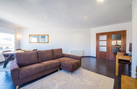 Resale - Apartment - Santa Cristina d'Aro - Santa Cristina D'aro
