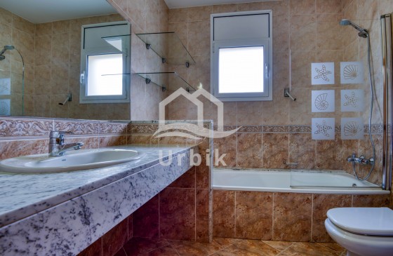 Revenda - Casa - Santa Cristina d'Aro - Urb. Bell-lloc