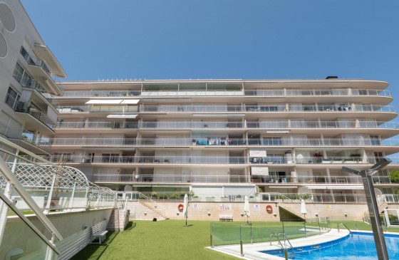 Resale - Apartment - Platja d'Aro - Port d'Aro