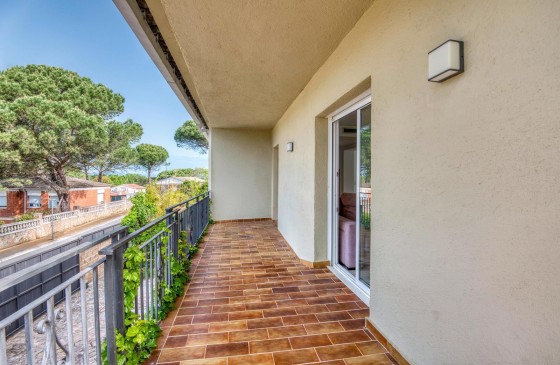 Resale - House - Llagostera - La Canyera