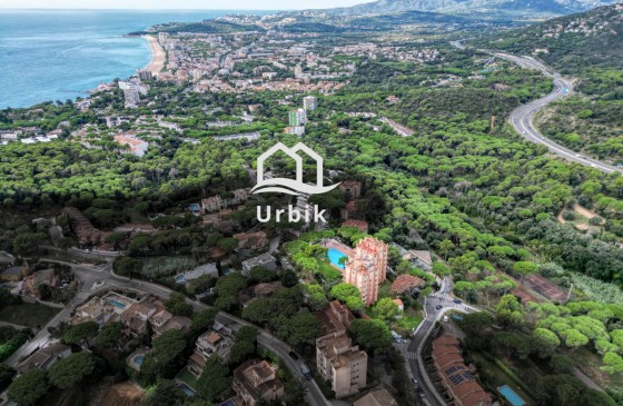 Resale - Apartment - Platja d'Aro - Politur