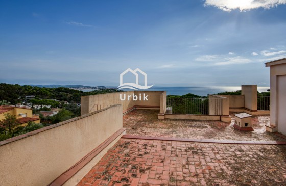 Resale - Apartment - Platja d'Aro - Politur