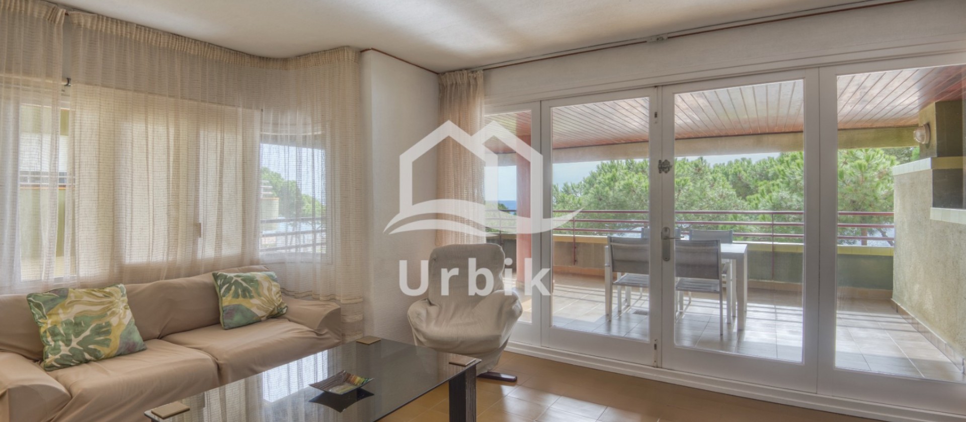 Resale - Apartment - Platja d'Aro - First sea line