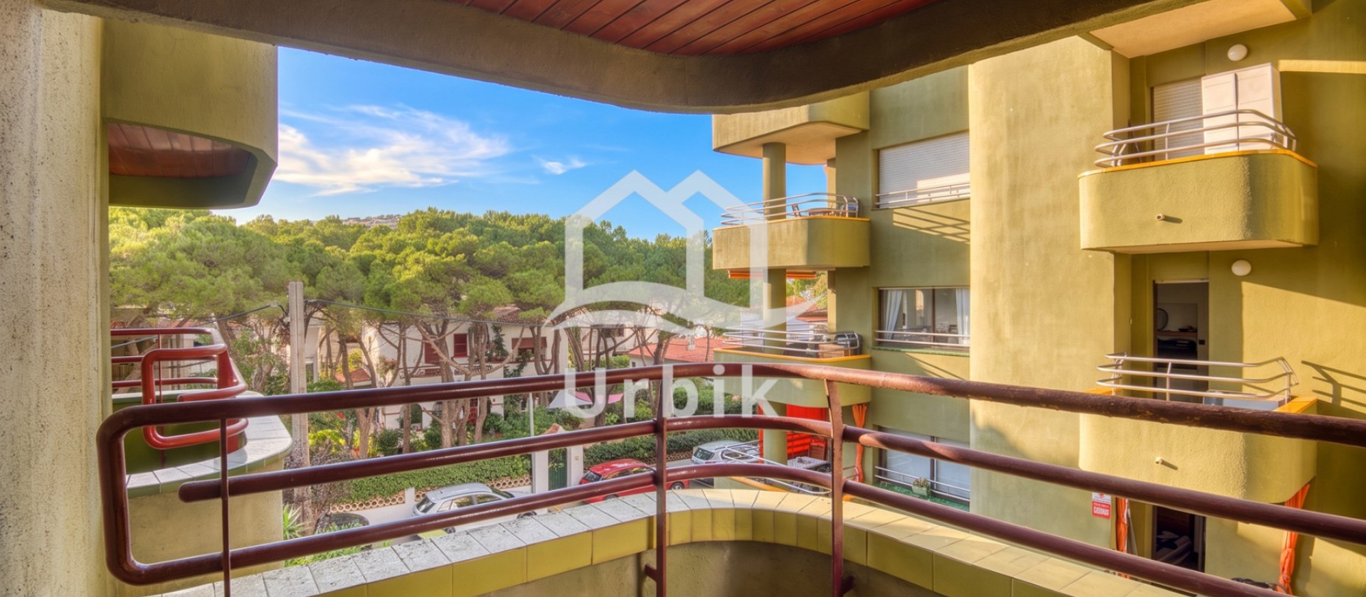 Resale - Apartment - Platja d'Aro - First sea line