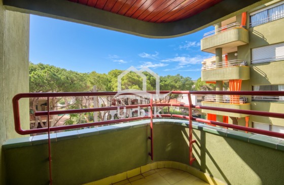 Resale - Apartment - Platja d'Aro - First sea line