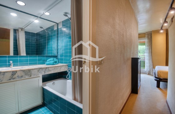 Resale - Apartment - Platja d'Aro - First sea line