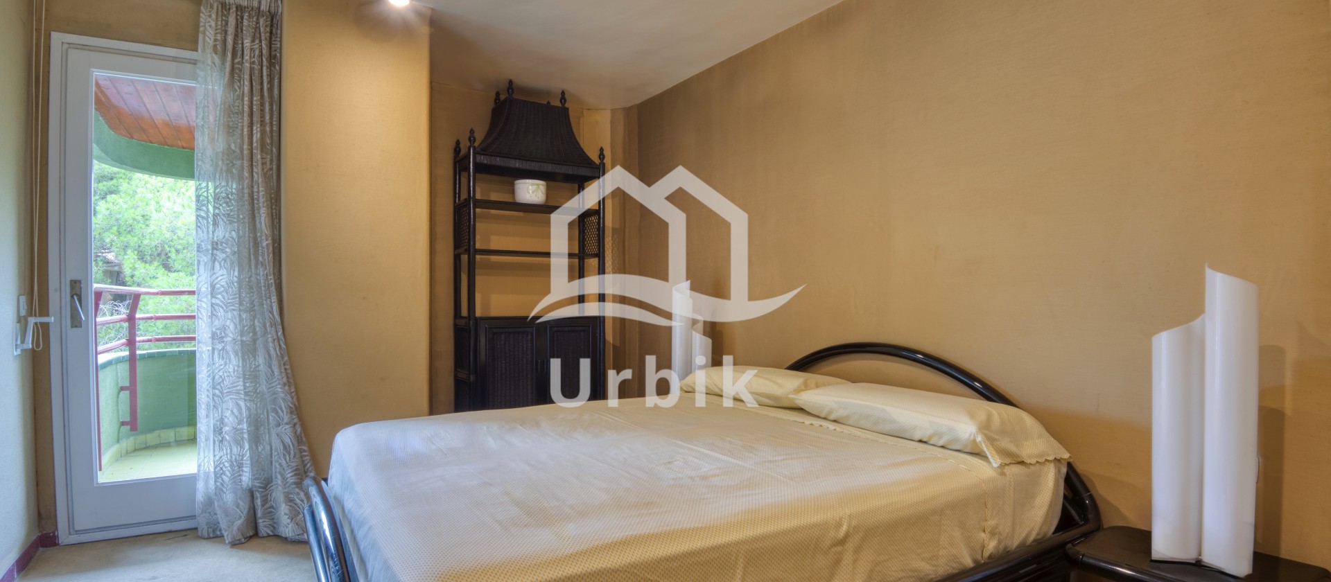Resale - Apartment - Platja d'Aro - First sea line
