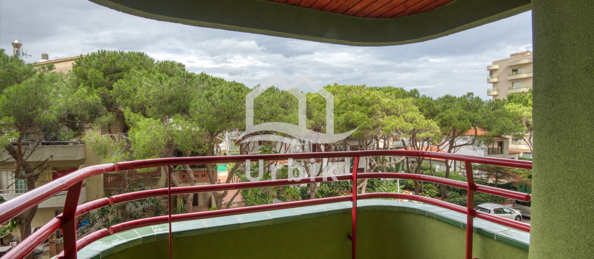 Resale - Apartment - Platja d'Aro - First sea line