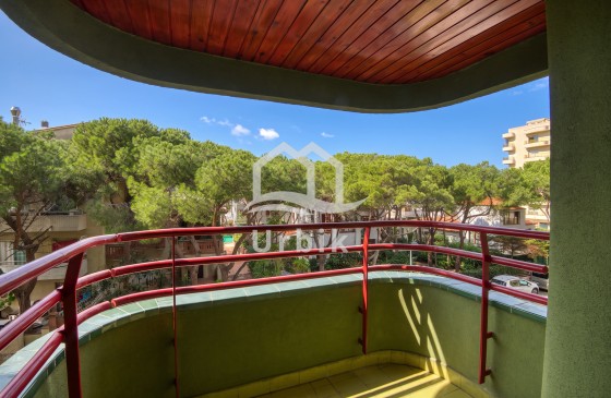 Resale - Apartment - Platja d'Aro - First sea line