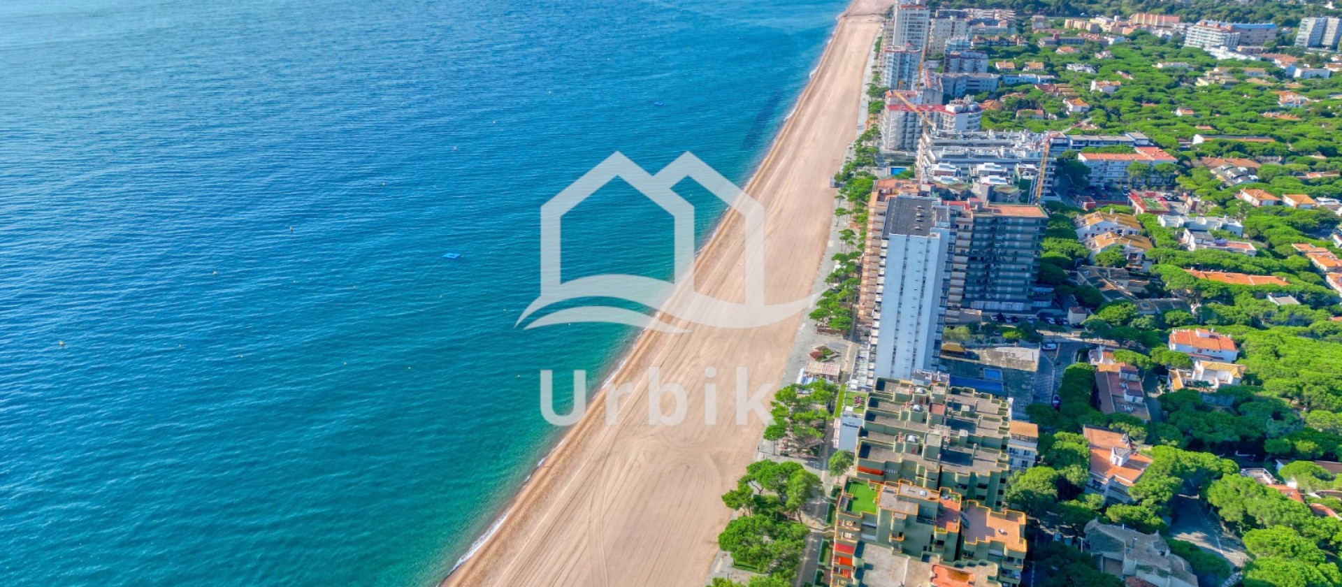 Resale - Apartment - Platja d'Aro - First sea line