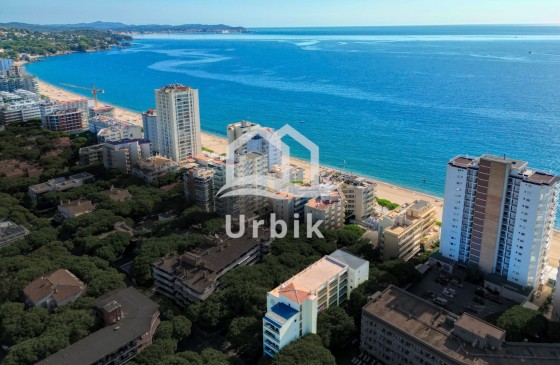 Resale - Apartment - Platja d'Aro - La Pineda