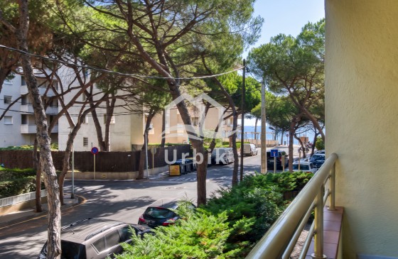 Resale - Apartment - Platja d'Aro - La Pineda