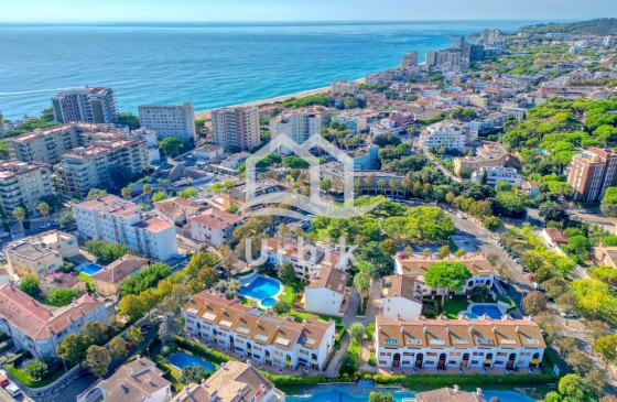 Resale - Semi-detached - Platja d'Aro - Plaza de la Sardana