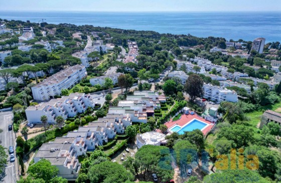 Revenda - Apartament - Platja d'Aro - Politur