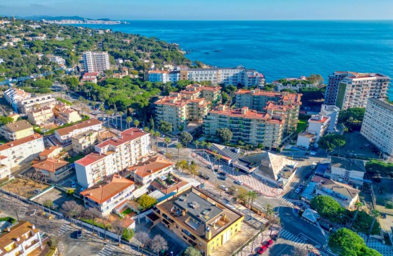 Revenda - Àtic - Platja d'Aro - Plaza de la Sardana